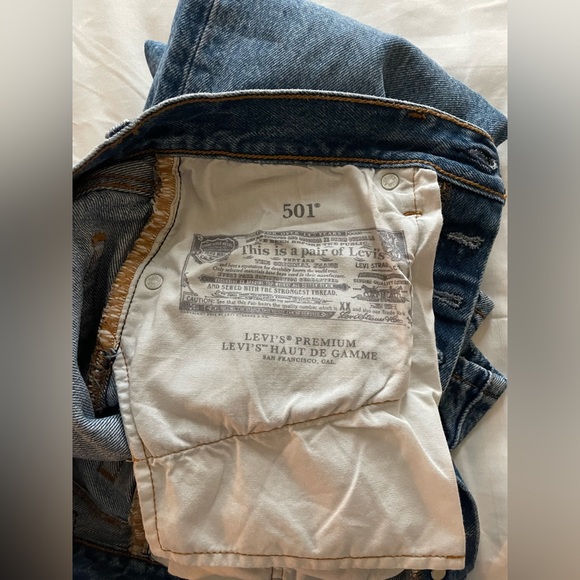 Levi 501 Jeans - Picture 6 of 8